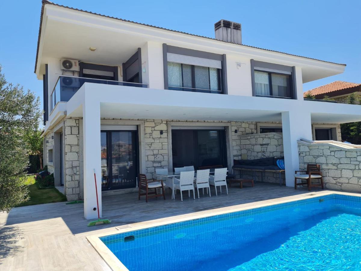 De-Lale Villa Cesme Bagian luar foto
