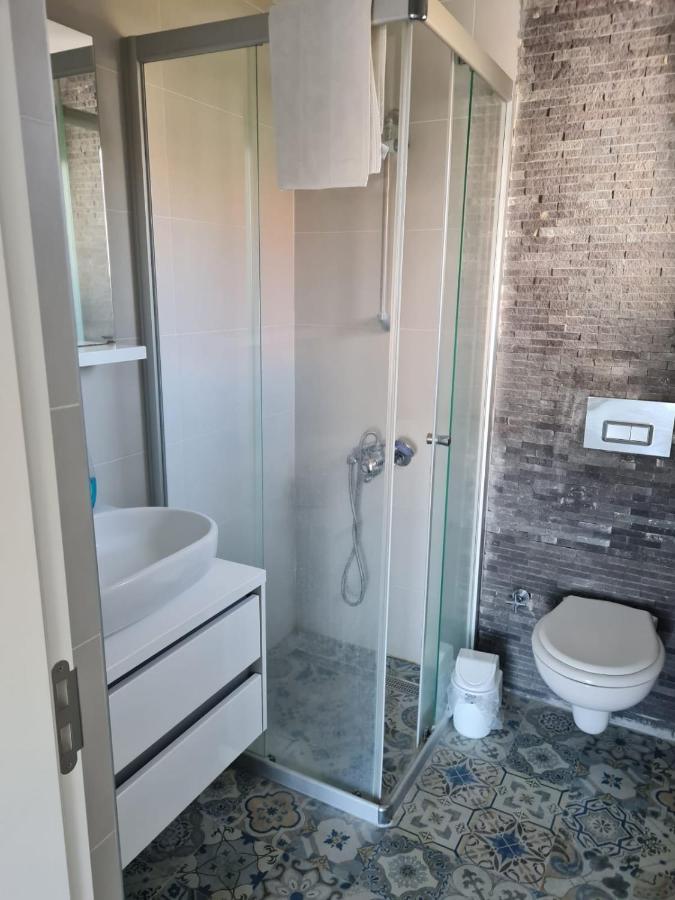 De-Lale Villa Cesme Bagian luar foto