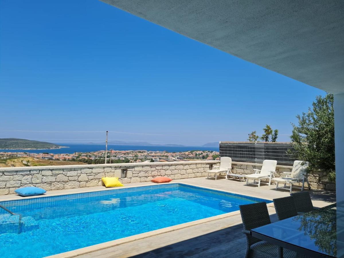 De-Lale Villa Cesme Bagian luar foto